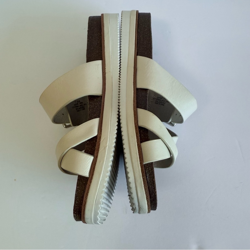 Gianni Bini White Sandals - Picture 3 of 8